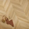 LVT-vinilna-talna-obloga-Chevron-Hartford-Oak-41822-ambient(1)