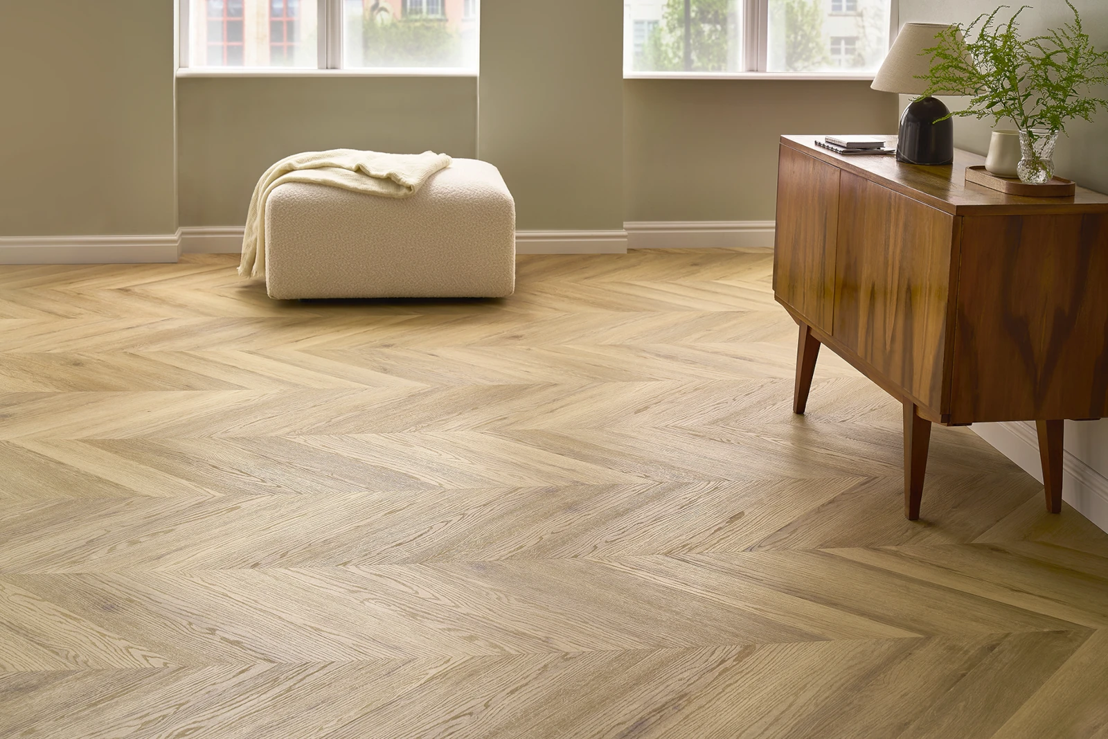 LVT-vinilna-talna-obloga-Chevron-Tucson-Oak-41592-ambient